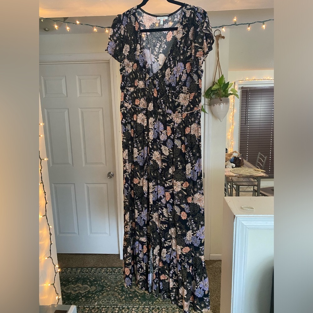 Maurice’s Floral Midi Dress Buttons